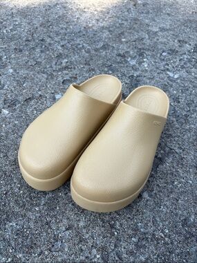 Beige Slip-On crocs Clog
